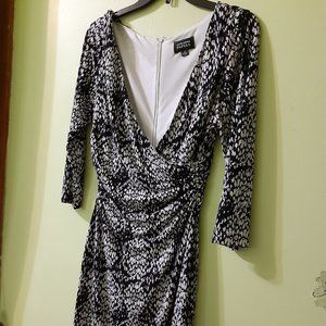 Size 10 black and white long sleeve zippered wrap dress Adrianna Papelll